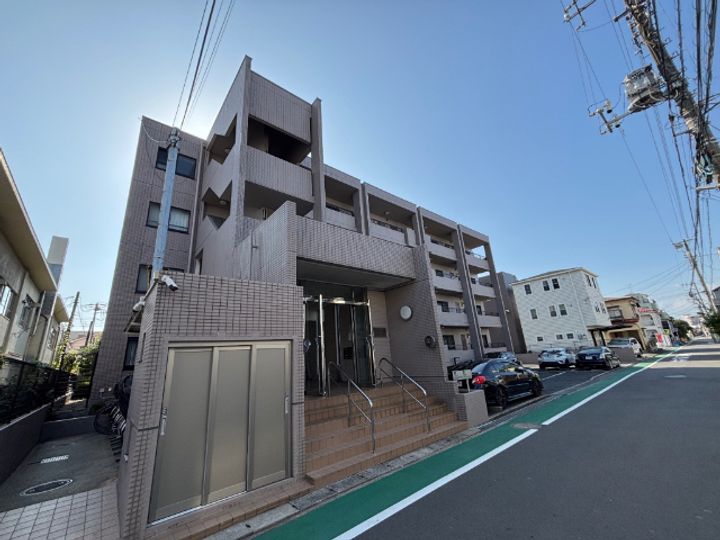 マンションしかのの外観