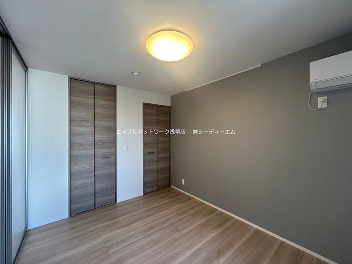 グラナーデ堤通の内装