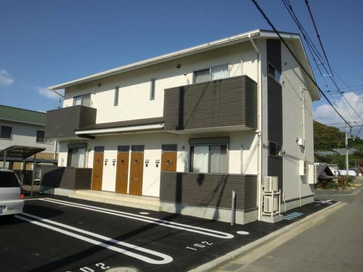 サンビレッジ室本8号地の外観