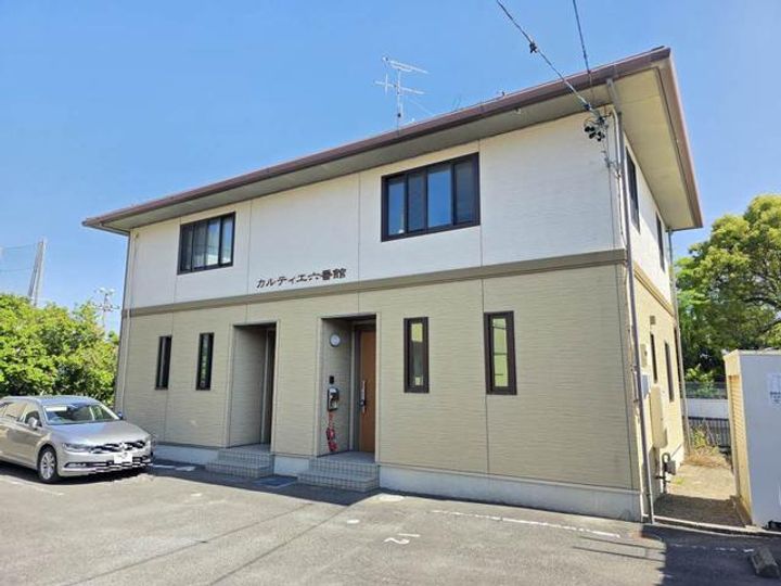 ☆カルティエ六番館の外観