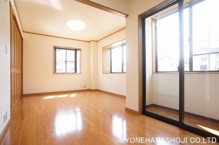 ロフトガーデンの居間