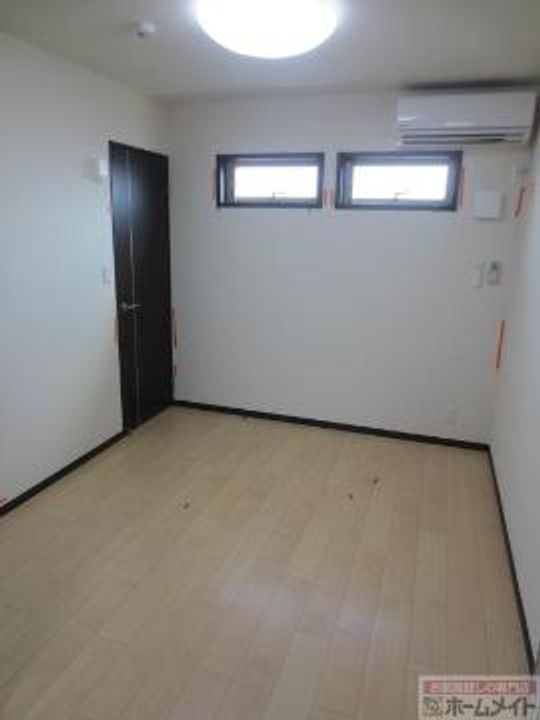 ソレイユ聖天下Cの居間