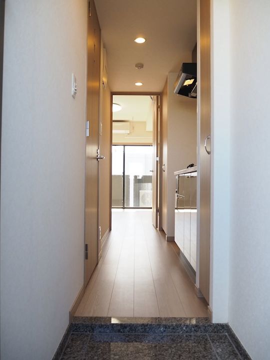 ルーブル横濱吉野町の玄関