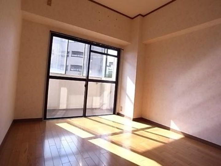 ファミティ弐番館の居間
