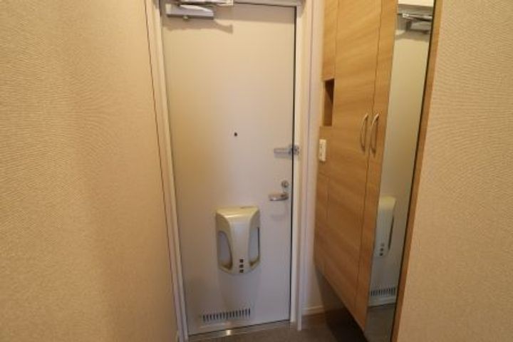 福島県福島市西中央5(アパート)の賃貸物件の玄関
