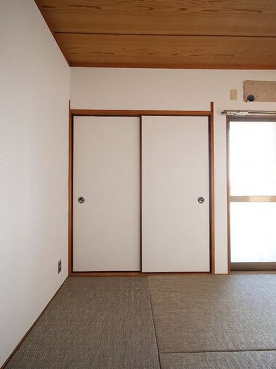 川崎ビルの内装