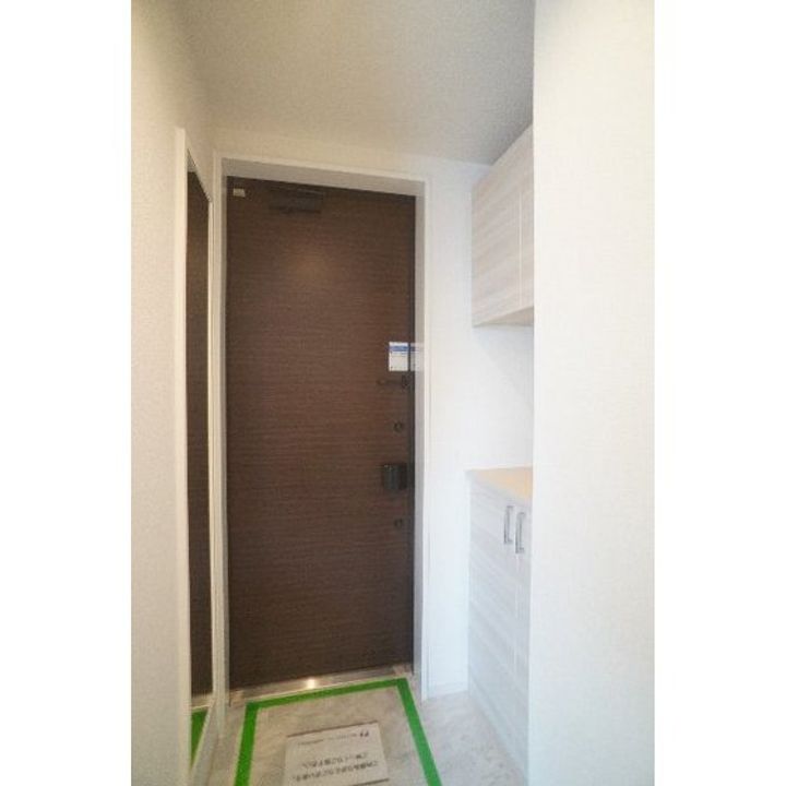 クレアシオン双葉の玄関