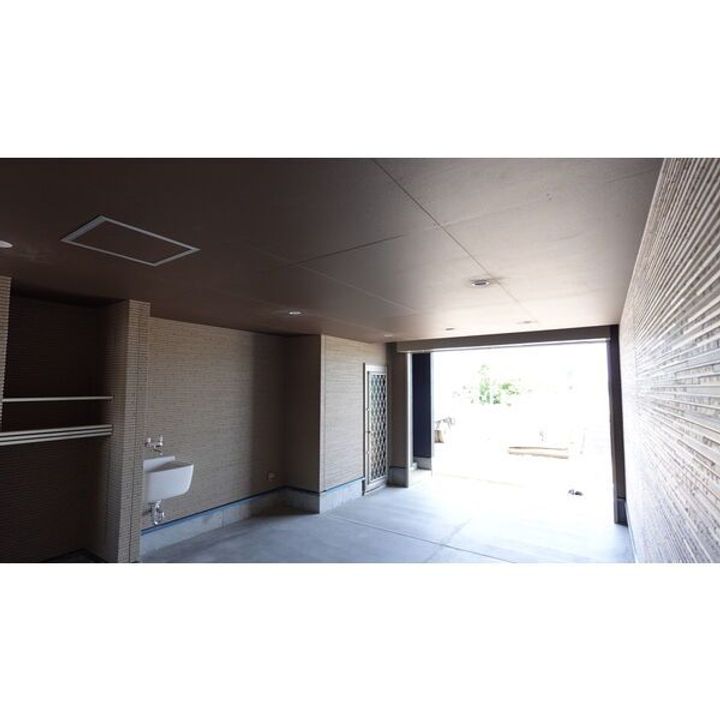 平須スクエアの内装
