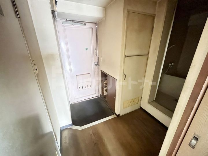 マルマンプルニエコーポの玄関