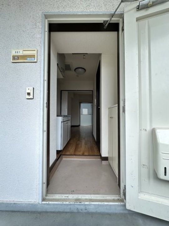 ハイム寺町の玄関
