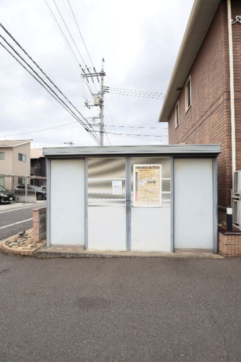 ラルジュ 福岡屋 Bの地図