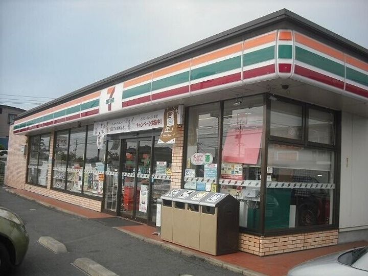 ラルジュ 福岡屋 Bの周辺