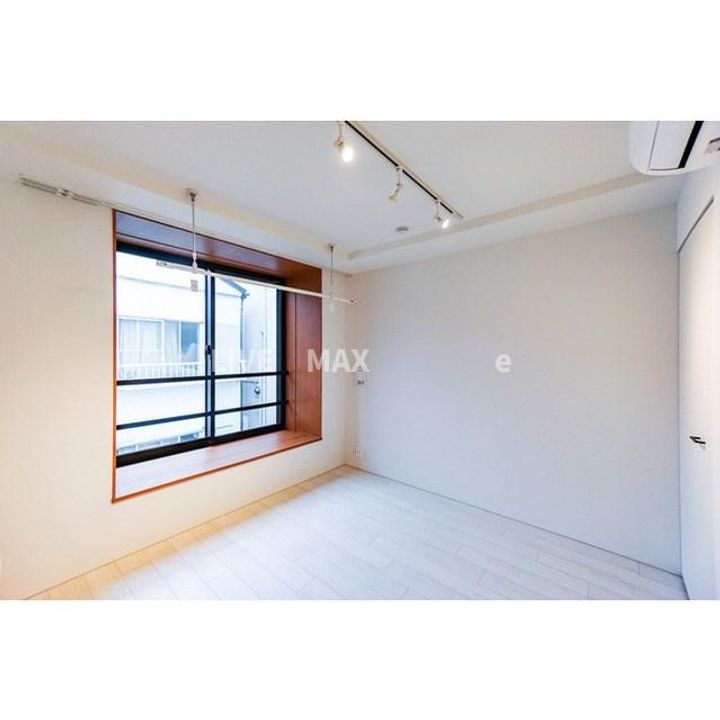 東京都渋谷区本町1(マンション)の賃貸物件の居間