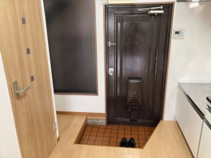 東京都杉並区上井草2(マンション)の賃貸物件の玄関