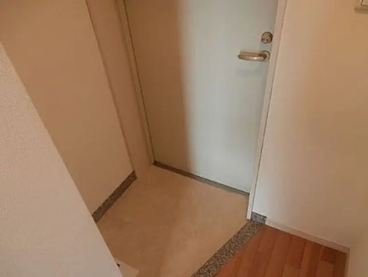 東京都墨田区八広3(マンション)の賃貸物件の玄関