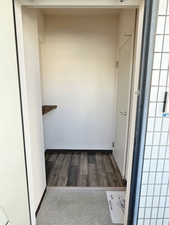 大阪府大阪市平野区西脇1(マンション)の賃貸物件の玄関