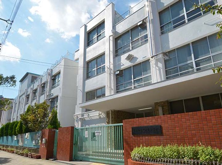 セオリー天神橋アベニールの周辺