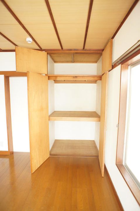 バラハウスの内装