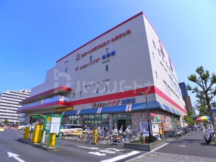 レニエ・ラ・ヴェルトゥの周辺