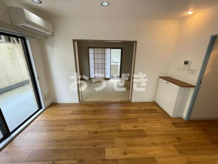 エクセル弘明寺西の居間