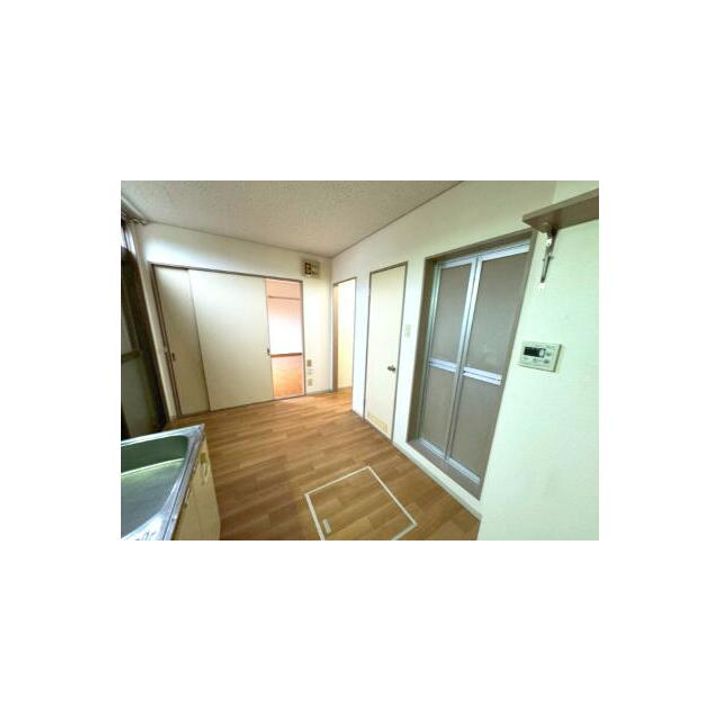 神奈川県秦野市西大竹(アパート)の賃貸物件の居間