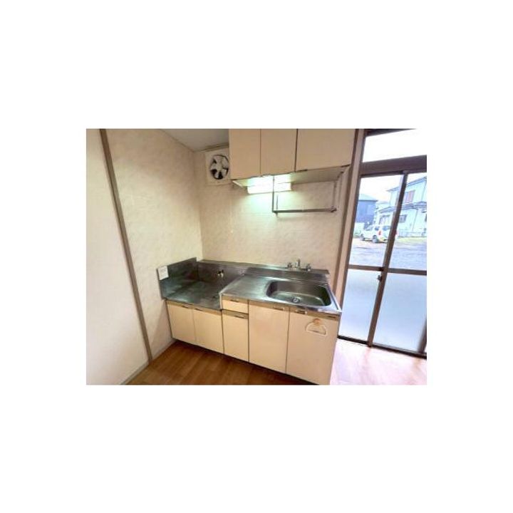 神奈川県秦野市西大竹(アパート)の賃貸物件のキッチン