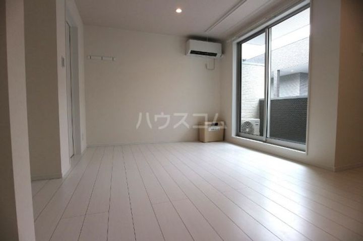 REGALEST S 大和田の居間