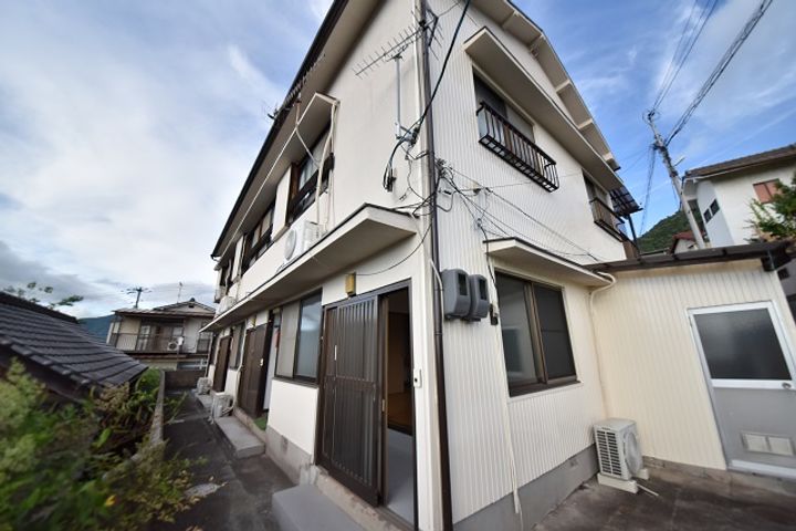 椋田アパート(11丁目)の外観