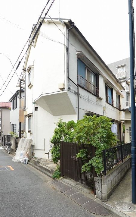 五月荘の外観