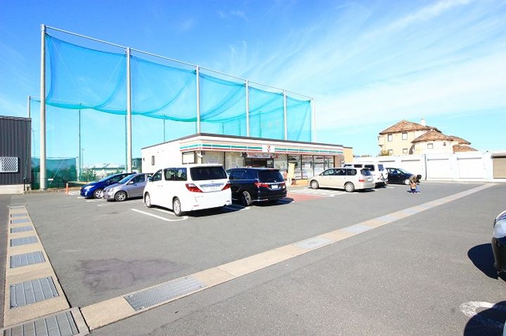 半田ビレッジ1号棟の周辺