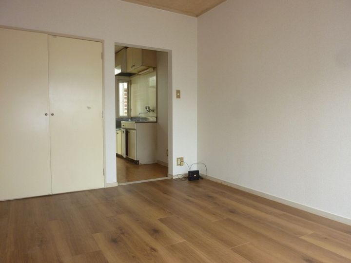 まろんハイツの居間