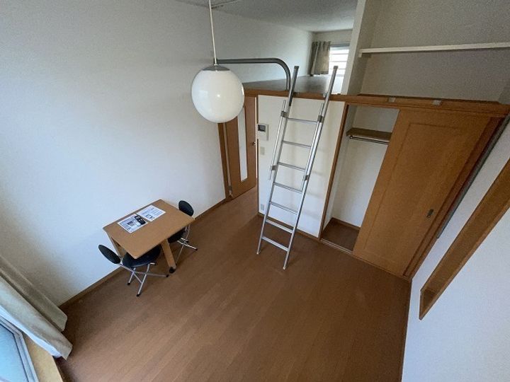 レオパレスベンターナの内装
