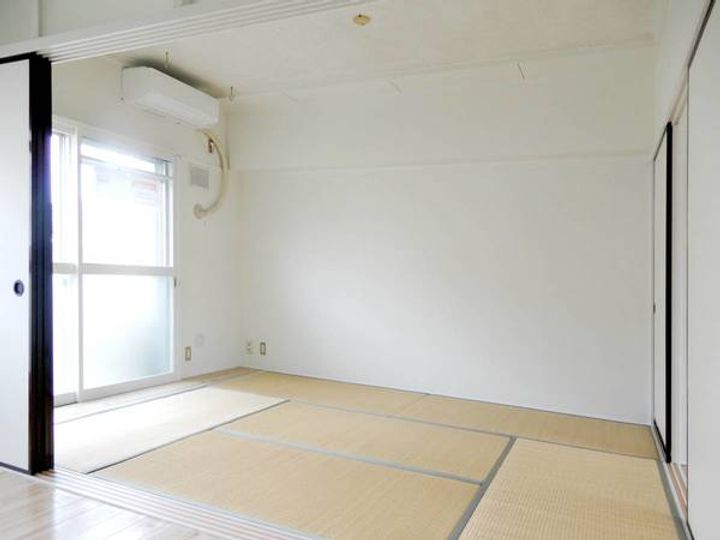 岩手県胆沢郡金ケ崎町西根北荒巻(マンション)の賃貸物件の居間