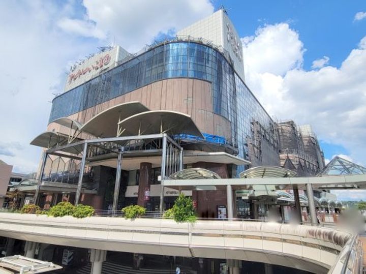 スタンドアップ本町の周辺