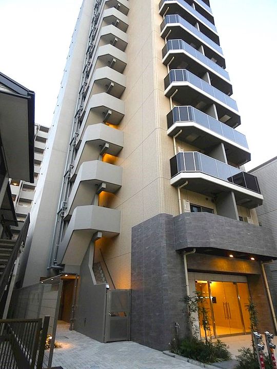 埼玉県川口市幸町2(マンション)の賃貸物件の外観