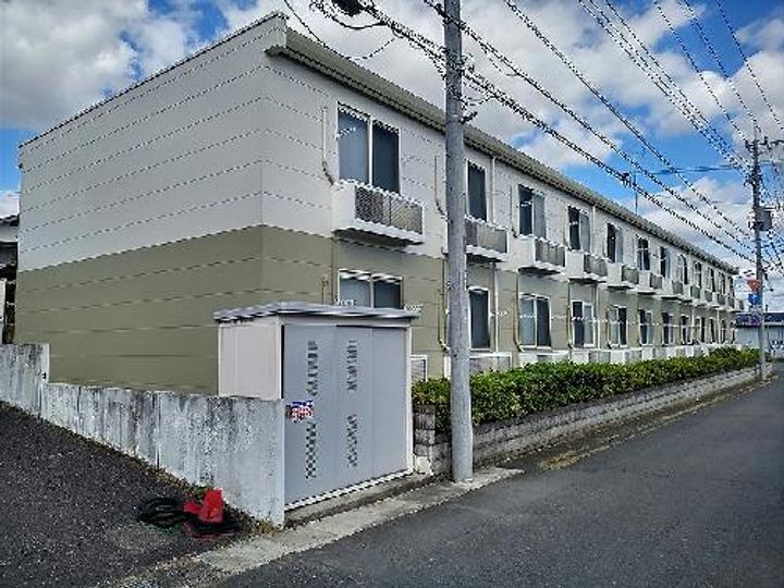 レオパレスフェリーチェ並木の外観