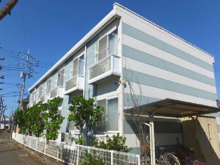 レオパレス神楽の外観