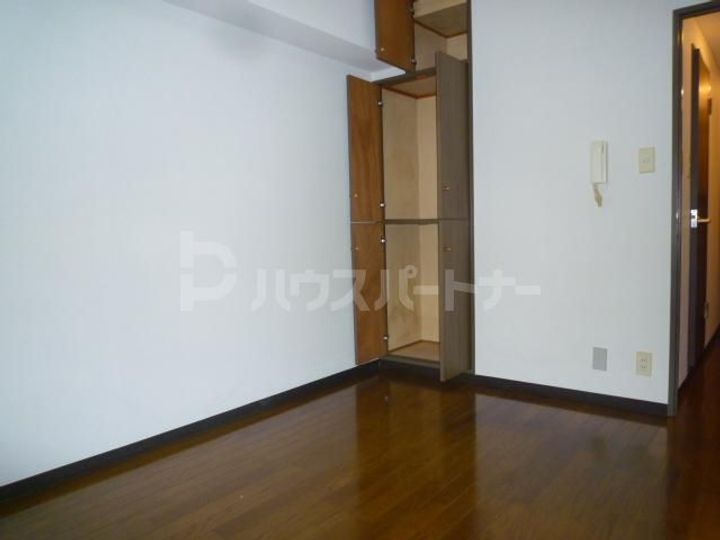 オリンポス四ツ木の内装