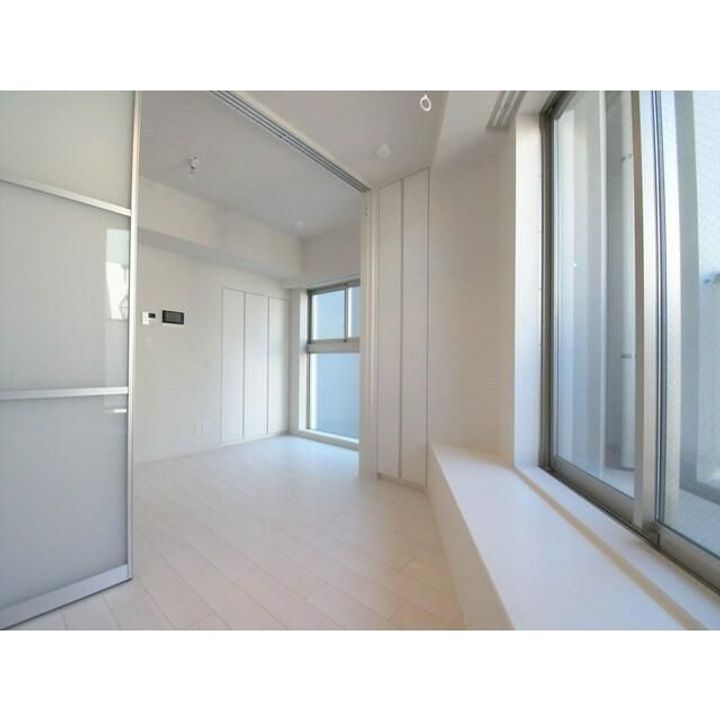 神奈川県横浜市中区蓬莱町2(マンション)の賃貸物件の居間