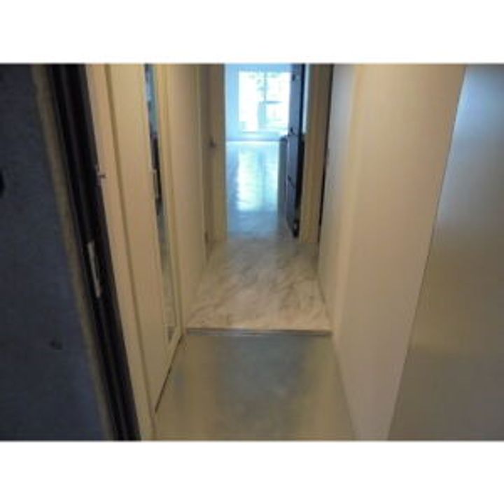 北海道札幌市中央区南八条西2(マンション)の賃貸物件の玄関