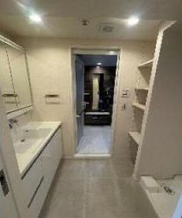 プレシス浅草雷門の内装