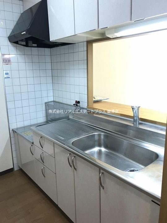 ロン・ラヴィーヌのキッチン