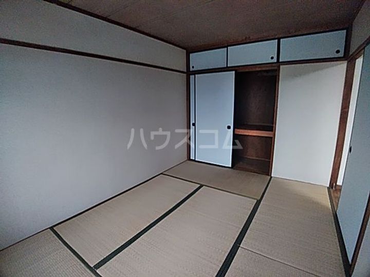 光マンションの内装