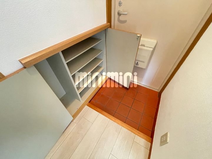 カパルーフの玄関