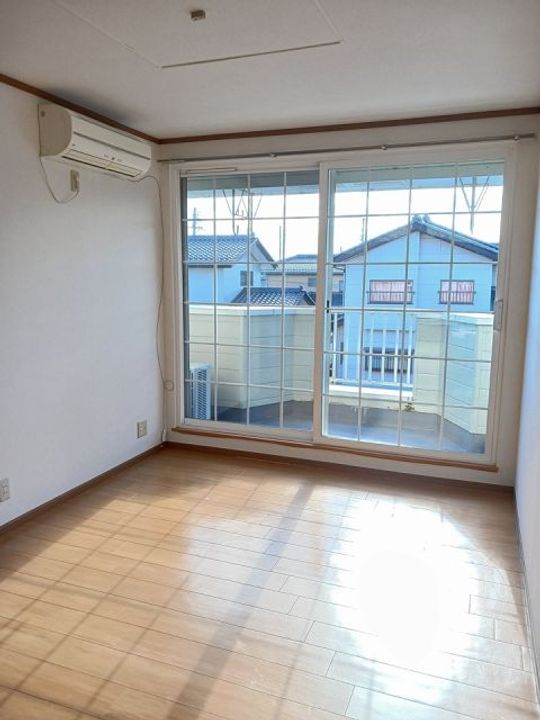 福島県福島市大森字丑子内(アパート)の賃貸物件の居間