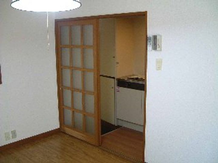 ビュルゲル久保の居間