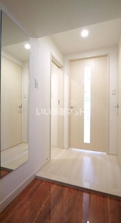 プレジオ西新井の玄関