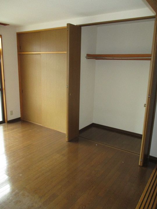 トモハイムの内装