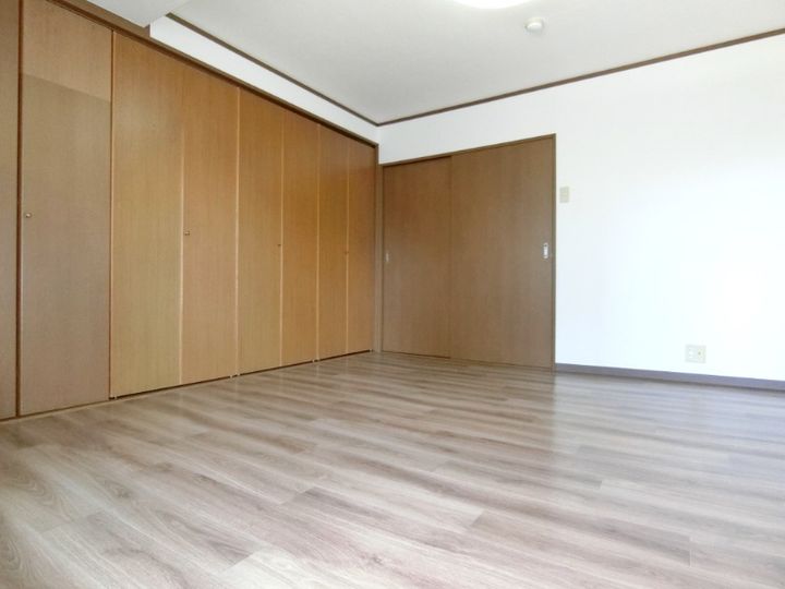 ドミール新深江の居間