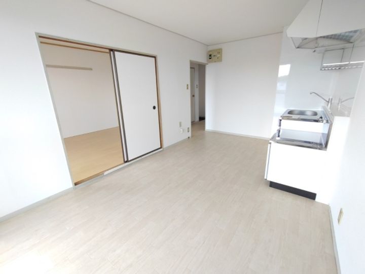 ハイツトミー A棟の居間